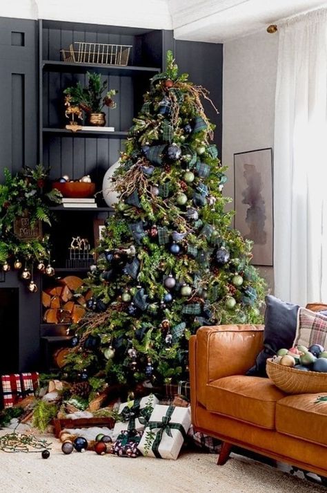 20+ Chic Christmas Tree Decorating Ideas From Our Favorite- 2022 - newyearlights. com Blue Plaid Christmas, Christmas Tree Decorations Blue, Plaid Christmas Trees, Tree Inspiration, Blue Christmas Decor, Blue Christmas Tree, Plaid Christmas Tree, Gold Christmas Decorations, Christmas Tree Inspiration