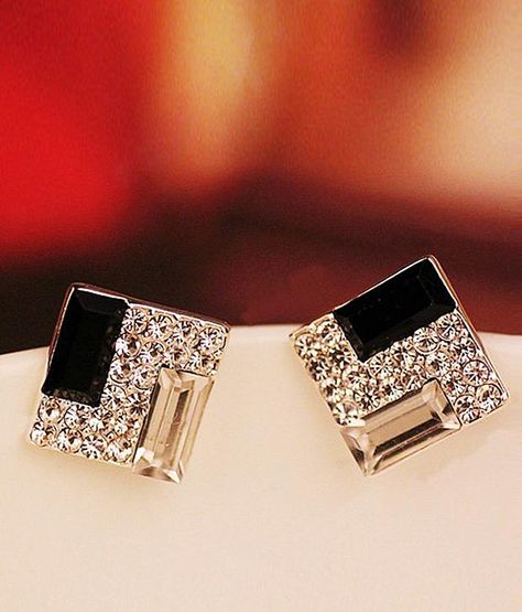 Square Diamond Earrings, Square Earrings Studs, Fancy Jewellery, Earrings Studs, Crystal Stud Earrings, Square Earrings, Black Earrings, Lovely Earrings, Geometric Earrings