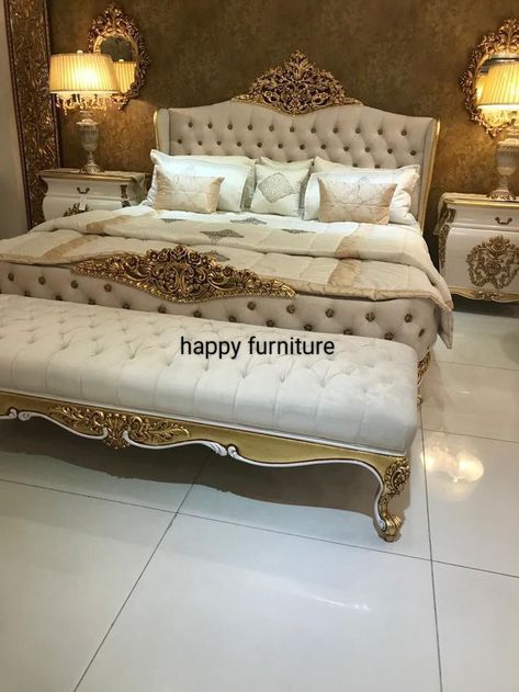 Pakistani Furniture Design Bedroom, Pakistani Furniture Design, Pakistani House, Pakistani Furniture, Furniture Design Bedroom, Shadi Dress, Aesthetic Bedrooms, Bedroom Set Designs, Small Bedroom Ideas For Couples