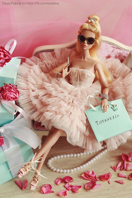 Poppy Parker Dolls Fashion, Barbie Doll Aesthetic, Barbies Pics, Bad Barbie, Barbie Aesthetic, Barbie Fashionista Dolls, Barbie Core, I'm A Barbie Girl, Barbie Dress Fashion