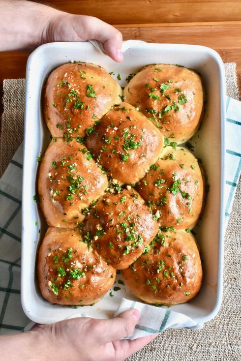 Garlic Herb Bread, Tear And Share Bread, Pizza Monkey Bread, Bread Twists, Rolls Bread, Pesto Bread, Bread Recipe Video, Pesto Cheese, Homemade Garlic Bread