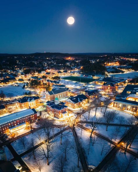 Aerial photo of Bates college; February 2021 Bates College Aesthetic, Bates College, Maine Living, College Aesthetic, Manifestation Board, 2025 Vision, Aerial Photo, Airplane View, Mood Board