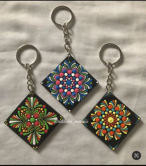 Indian Wall Art, Diy Magnets, Mandala Jewelry, Mandala Doodle, Mandala Rock Art, Mandala Canvas, Mandala Art Lesson, Art And Craft Videos, Mandala Wall