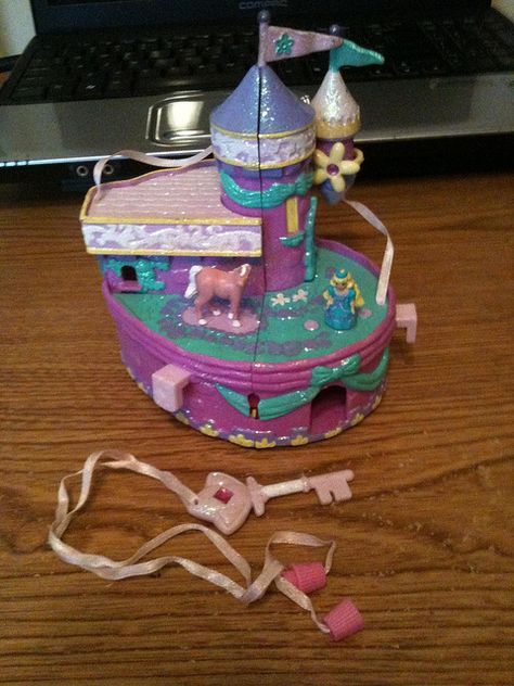 Star Castles! Oh my God, I remember these! I had one when I was really little. But not the cool castles that doubled as working teapots, darn it. I'm really disappointed I couldn't find an image of the one I owned. Star Castle Toy, 90s Toys Nostalgia, 1990s Childhood, 1990s Toys, 90's Toys, Right In The Childhood, Old School Toys, Childhood Memories 90s, Childhood Memories 2000