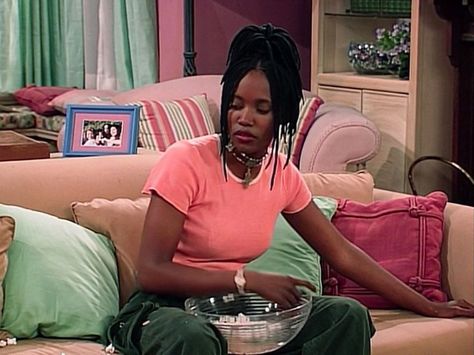 Maxine Shaw Outfits, Maxine Shaw Living Single, Maxine Shaw Living Single Outfits, Living Single Outfits, Maxine Shaw, Black Sitcoms, Bad And Bougie, Living Single, Black Tv