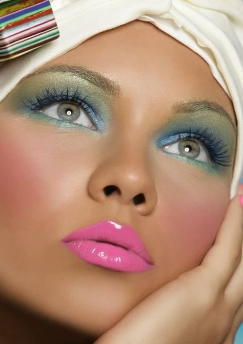 Makati City, 70s Makeup, 80s Makeup, Bright Makeup, Make Up Inspiration, Foto Tips, Colorful Accessories, Makati, Eye Make