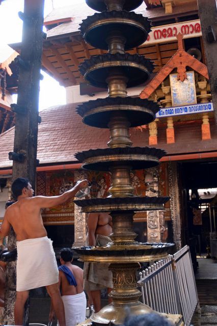 Guruvayur Temple - Lord Krishna's Abode In God's Own Country | Inditales Guruvayoor Temple Images, Guruvayoor Temple, Guruvayur Temple, Temple Images, God's Own Country, Sanctum Sanctorum, Krishna Avatar, Monkey And Banana, Ancient Indian Architecture