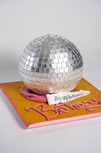 Disco Ball Cake, Disco Party Ideas, Party Disco Ball, Birthday Disco, Pop Star Party, Disco Cake, 70s Theme Party, Dance Party Birthday, Disco Birthday