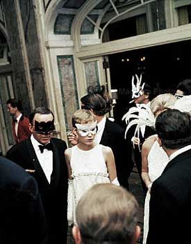 Black And White Ball, Mask Ball, Elliott Erwitt, Mia Farrow, Truman Capote, Masked Ball, Party Trends, Wedding After Party, Mia 3