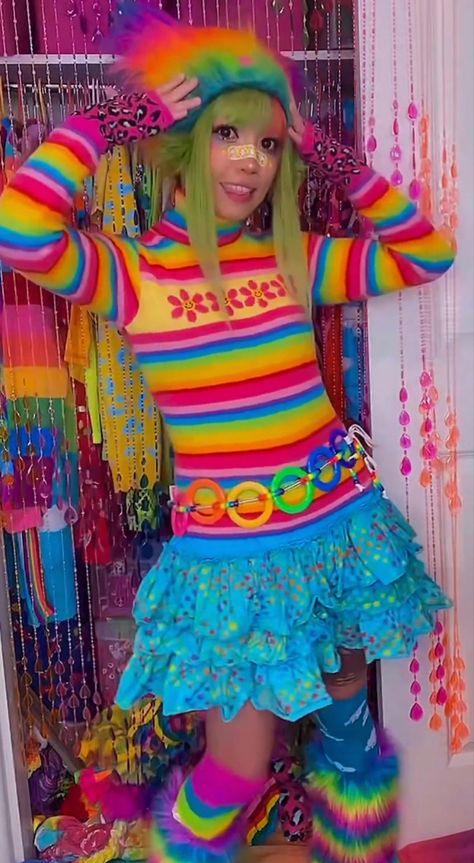 Harajuku Fashion Rainbow, Colorful Harajuku Fashion, Decora Fashion Dti Outfit, Partycore Outfits, Kandi Core Outfit, Decora Fashion Outfits Rainbow, Harajuku Fashion Colorful, Neon Core Outfit, Rainbow Clown Outfit