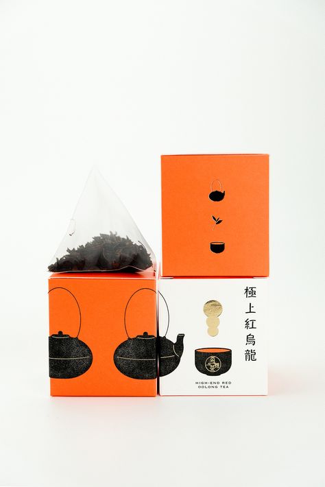 Xiawucha Tea Package Design – Packaging Of The World Japanese Design Packaging, Chinese Tea Packaging Design, Tea Cup Design Ideas, Tea Branding Packaging, Tea Product Design, Japanese Tea Packaging, Tea Graphic Design, Tea Branding Design, Ramen Packaging