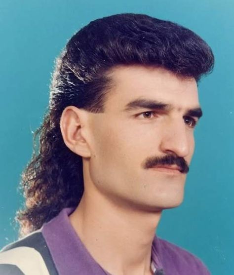 35 Best Mullets to Consider for Your Next Haircut 2 80s Mens Hairstyles, 80s Men Hairstyles, 80s Mullet, Mens Mullet, Jheri Curl, 1980s Hair, 80s Fashion Trends, 80s Men, Mullet Haircut