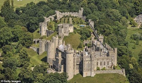 Arundel Castle, Blenheim Palace, Castles In England, English Castles, Castle Mansion, Mary Queen Of Scots, Aerial Photograph, Germany And Italy, Castle House