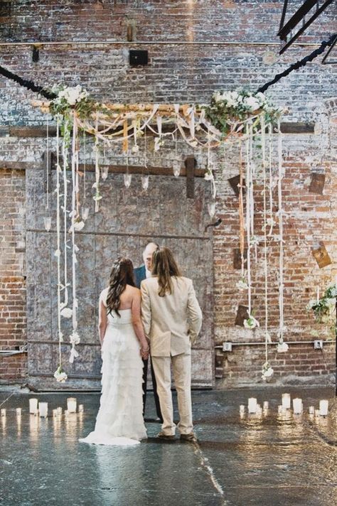 Huppah Wedding, Arch Wedding Ceremony, Wedding Backdrop Lights, Dinner Spring, Wedding Dancing, Wedding Indoor, Wedding Venues Indoor, Candles Wedding, Arch Wedding