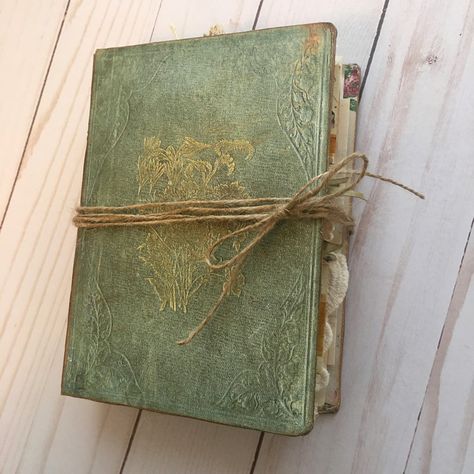 112 Junk Journal Ideas! - The Graphics Fairy Vintage Journal Cover, Field Journal, Fairy Vintage, The Graphics Fairy, Vintage Notebook, Graphics Fairy, Mini Journal, Vintage Junk Journal, Journal Themes