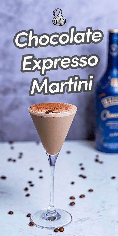 If you love chocolate and you also love coffee, you know that the two are a perfect pair. But admittedly, it can get a bit mundane, no matter how perfectly the two pair (gasp!). Now check this, chocolate espresso martini (what?! ). The chocolate espresso martini is the perfect fancy new "dessert" you need this holiday season - the Umamiologist has got you covered. Via @Umamiology Chocolate Coffee Martini, Chocolate Expresso Martinis, Best Espresso Martini Recipe, Expresso Martinis, Chocolate Espresso Martini Recipe, Chocolate Espresso Martini, Easy Drinks To Make, Chocolate Baileys, Espresso Martini Recipe