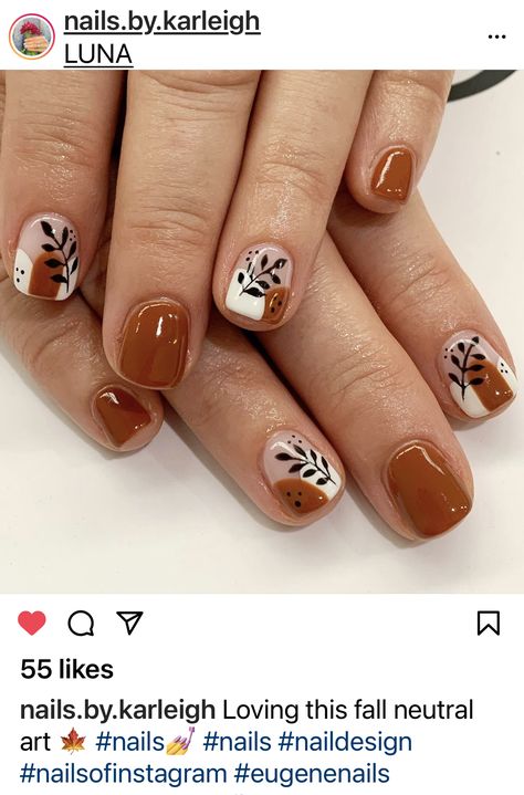 Short Square Nail Fall Designs, Really Short Fall Nails, Fall Luminary Nails, Fall Nail Stamping Ideas, Fall Nails Pumpkin Design, Brown Short Nails Design, Early Autumn Nails, Autumn Manicure Fall Nails Ideas, Neutral Fall Nail Colors