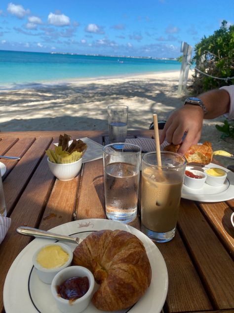 Beach Themed Coffee Shop, Beach Side Coffee Shop, Coffee Shop On The Beach, Coffee By The Beach, Beach Coffee Shop, Coffee And Beach, Coastal Cafe, Beach Town Aesthetic, Beachside Cafe