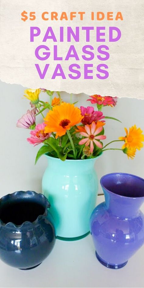 How to paint glass vases Painting Vases Diy Ideas, Glass Vases Decor Ideas, How To Paint Glass, Diy Painted Vases, Thrifty Crafts, Painting Glass Jars, Glass Vase Decor, Painted Glass Vases, Night With Friends