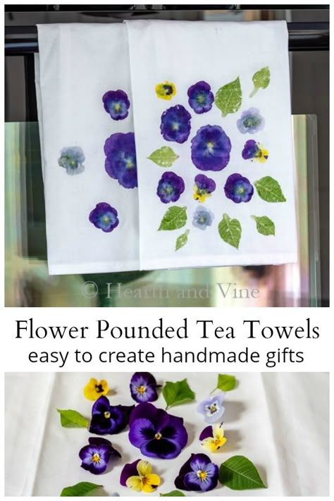 Flower Pounding On Fabric, Flower Hammering, Aesthetic Origami, Pounded Flowers, Hammered Flowers, Flower Pounding, Craft Ideas For Beginners, Pressed Flower Crafts, Pressed Flower Art