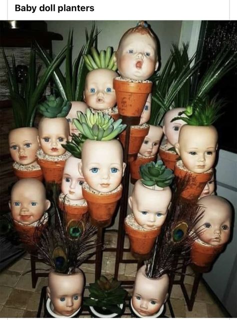 Upcycle Dolls, Goth Diy, Creepy Baby Dolls, Flower Pot Art, Budget Garden, Haunted Halloween, Dekor Diy, Head Planters, Silk Bow