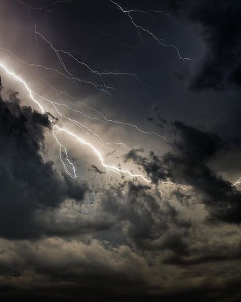 Lighting Storm, Lighting Storms, Ride The Lightning, Nikon D750, One Shot, Sky And Clouds, City Aesthetic, Sky Aesthetic, The Last Airbender