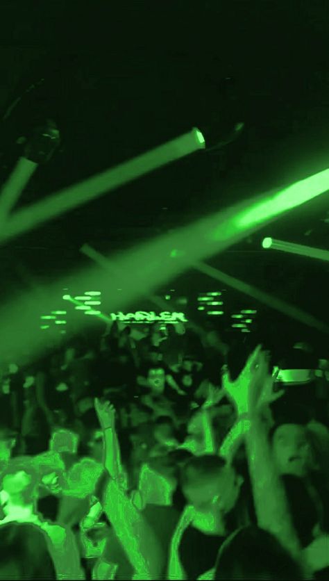 Green Led Light Aesthetic, Party Aesthetic Dark, Slytherin Room Aesthetic, Dark Party Aesthetic, Neon Jungle Party, Slytherin Party Aesthetic, Black Green Aesthetic, Monster High Deuce, Slytherin Core