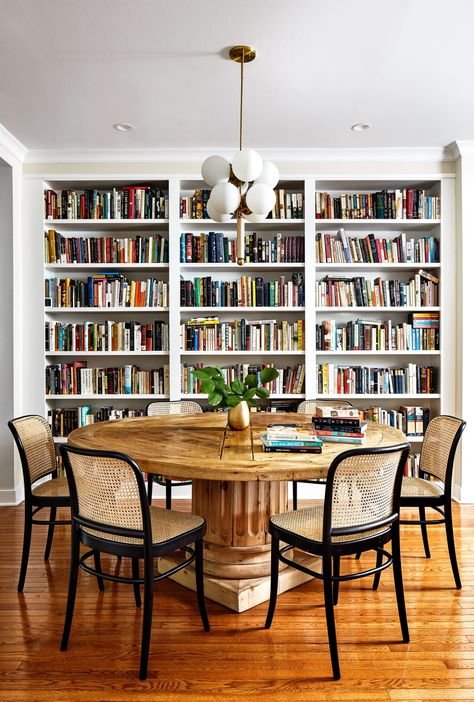 Room With Bookshelves, Dining Room Library, Room Library, Home Library Design, Bookshelf Design, Home Libraries, Dining Room Inspiration, Home Library, Front Room