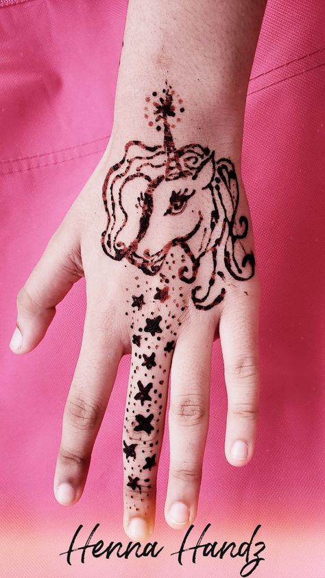 Henna design unicorn fir kids Unicorn Henna Designs, Unicorn Mehendi, Unicorn Mehndi Designs, Unicorn Henna, Henna Kids, Mehendi Designs For Kids, Tattoo Unicorn, Mehendi Ideas, Small Henna Tattoos