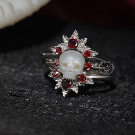 This Statement Rings item by VermeerJewelry has 176 favorites from Etsy shoppers. Ships from Hong Kong. Listed on Feb 24, 2024 Skull Pearl Ring, Afro Jewelry, Pearl Skull, Goth Ring, Halloween Ring, Gothic Ring, Three Rings, Jewelry Statement, Skull Ring