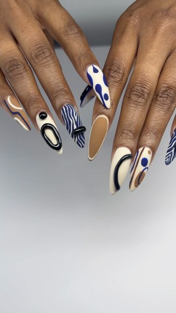 🎨 SU NGUYEN 🎨 on Instagram: "Ready for the fall with some abstract neutral nails 💅  ★𝐒𝐚𝐮𝐯𝐚𝐠𝐞_𝐀𝐫𝐭𝐢𝐬𝐭𝐫𝐲★ 𝙽𝚊𝚒𝚕 𝙰𝚛𝚝 𝚋𝚢 𝚂𝚞  . . . . . . . . . . . . . #fallnails #nailart  #nailartist #artist #aesthetic #naildesign #nails #fall #nailsinspiration #aestheticnails #nailalabama #birminghamnails #alabamanails #alabamanailartist  #nailtrend #trending #nailinspo  #nails #naildesigns #nailfeed #handpaintednails #freestylenails #abstractart  #nailsdesign #colorfulnail #almondnails #neutralnails  #atlantanails #nailsart" Round Nails Designs Fall, Braiding Nails, Blue Nail Color Ideas, Fall Abstract Nails, Denim Nails, Alabama Nails, Mail Ideas, Top Nails, Short Acrylic