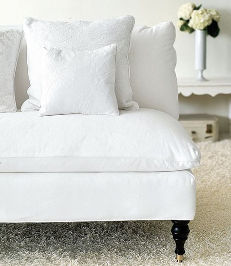 From walls to towels to grout, here's how to keep the whites in your home looking their best. White Couch, Carpet Cleaning Solution, Carpet Cleaning Hacks, White Upholstery, White Carpet, White Furniture, Diy Cleaning Products, How To Clean Carpet, Home Maintenance