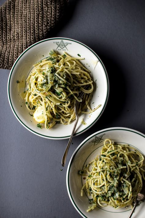 A Simple Olive Oil and Parsley Pasta | Flourishing Foodie Parsley Pasta, Parsley Recipes, Vegetarian Recipes Dinner Healthy, Pastas Recipes, Healthy Vegetarian Dinner, Food Pasta, Dinner Recipes Crockpot, Easy Pasta Recipes, It Goes On