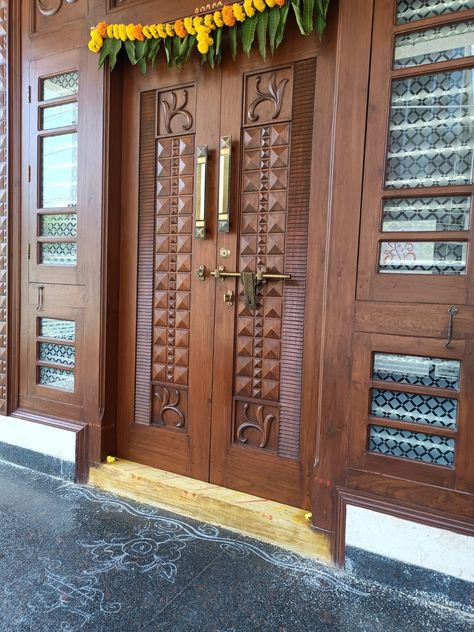 Cnc carving door Main Door Double Design Entrance, House Double Door Design, Wooden Double Door Design Entrance Carved Wood, Main Door Design Double Doors, Mani Doors Design, Indian Double Door Design Entrance, Main Door Design Photos Indian, Wooden Double Front Doors Indian, Main Door Carving Design Double Door