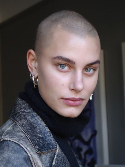 bellanochesofficial Alice Blomfeldt, Interactive Fiction, Skull Anatomy, Shave My Head, Bald Girl, Photographie Portrait Inspiration, Bald Women, Pinterest Hair, Shaved Head