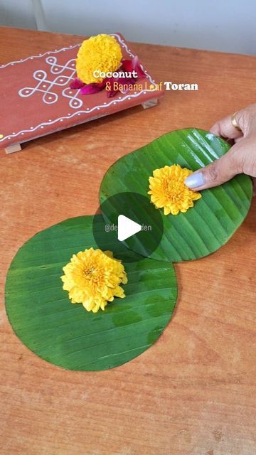 Banana Leaf Decoration Ideas, Coconut Leaf Decoration Wedding, Mango Leaf Decorations, Banana Leaf Decor Wedding, Banana Leaves Decoration, Coconut Leaf Decoration, Mango Leaf Toran, Leaf Toran, Diy Leaf Garland