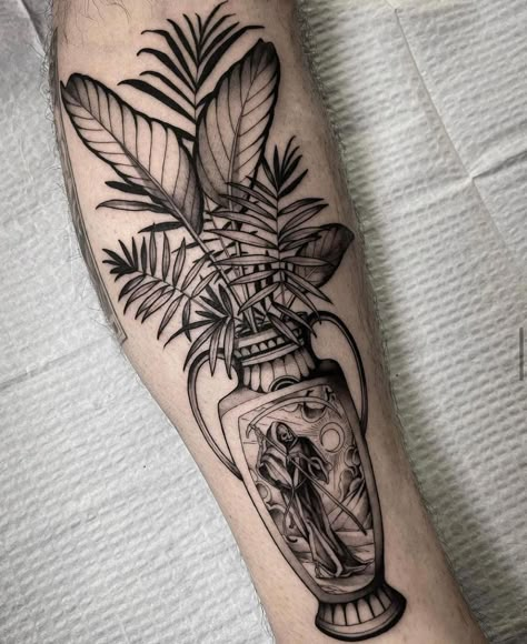 Traditional Tattoo Vase, Vase Tattoo, Woodcut Tattoo, Ancient Tattoo, Blackout Tattoo, Tattoo Inspiration Men, Plant Tattoo, Greek Tattoos, Black Ink Tattoos