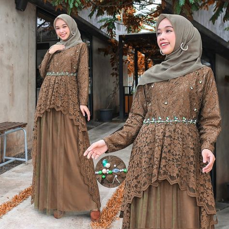 MewahGamis Pesta Brokat ORDER WA 0812-1338-1472 #gamis #gamispesta #gamispestabrokat #gamisbrokat #gamismewah Gamis Dress, Dress Pesta, Muslim Fashion Outfits, Batik Dress, Muslimah Fashion, Muslim Fashion, Sewing Ideas, Batik, Bali