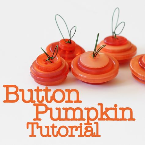 Button Pumpkins.                             Gloucestershire Resource Centre http://www.grcltd.org/scrapstore/ Button Ornaments Diy, Button Pumpkin, Beaded Halloween, Buttons Crafts Diy, Pumpkin Tutorial, Button Ornaments, Fall Ornaments, Pumpkin Ornament, Pumpkin Bead