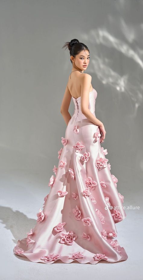 V Corset Dress, Pink Gala Dress, Debut Gowns, Elegant Summer Dresses, Gowns Dresses Elegant, Classy Prom Dresses, Stunning Prom Dresses, Junior Prom Dresses, Elegant Dresses Classy