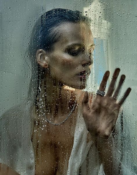 Chris Colls, Edita Vilkeviciute, Bouidor Photography, Porter Magazine, Bath Photography, Water Shoot, Studio Photoshoot, Photoshoot Concept, Studio Shoot