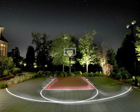 Beautiful outdoor Basketball Court and lighting Backyard Court, Home Basketball Court, Basketball Court Backyard, Backyard Basketball, Backyard Sports, Outdoor Basketball Court, Indoor Basketball Court, Bola Basket, Indoor Basketball