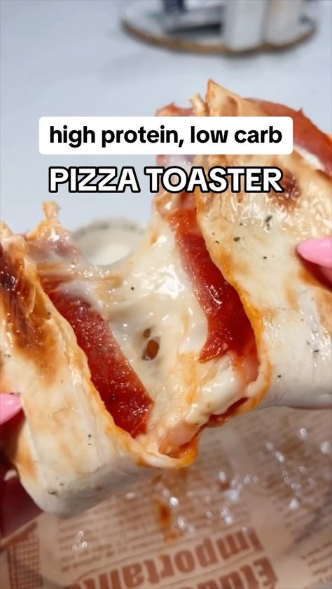 MaKayla Kim Thomas | Can you tell what my favorite food is 🤪💀 This is the perfect high protein snack or add sides to make it a meal 👏🏼 I like mine with a big… | Instagram Fall High Protein Meals, Low Cal High Protein Lunch Ideas, High Protein Meals On The Go, Quick Easy High Protein Lunch, Calibrate Recipes, High Protein Easy Lunches, High Protein Easy Dinners, Mckayla Thomas Recipes, Maykala Thomas Recipes