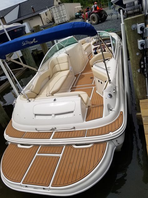 SeaDek on a 2001 SeaRay 240 Sun Deck installed by #SeaDek Certified Fabricator JetBoatPilot www.jetboatpilot.com  https://flic.kr/p/JA9LLw | Searay Boats, Sundeck Ideas, Boat Renovation, Cabin Cruiser Boat, Boating Lifestyle, Nice Boats, Marine Flooring, Boat Upholstery, Sport Fishing Boats