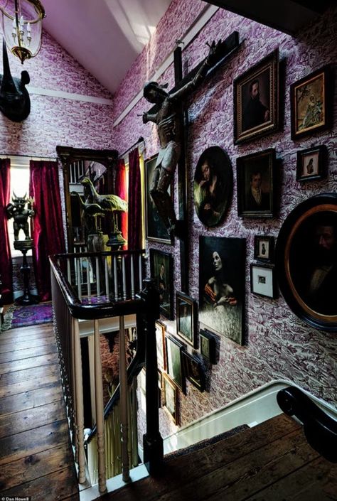 Punk House Aesthetic, Punk Home Decor, Dark Home Aesthetic, Gothic Bedroom, Maximalist Home, Goth Home, Goth Home Decor, Dark Home, Indie Room