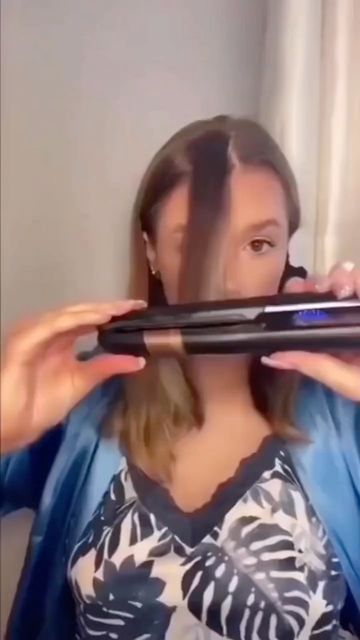 Money Is Energy, Quote Attitude, Quote Anime, Curls With Straightener, Curl Hair With Straightener, Quote Instagram, Curl Tutorial, Hair Curling Tutorial, Kadeřnické Trendy