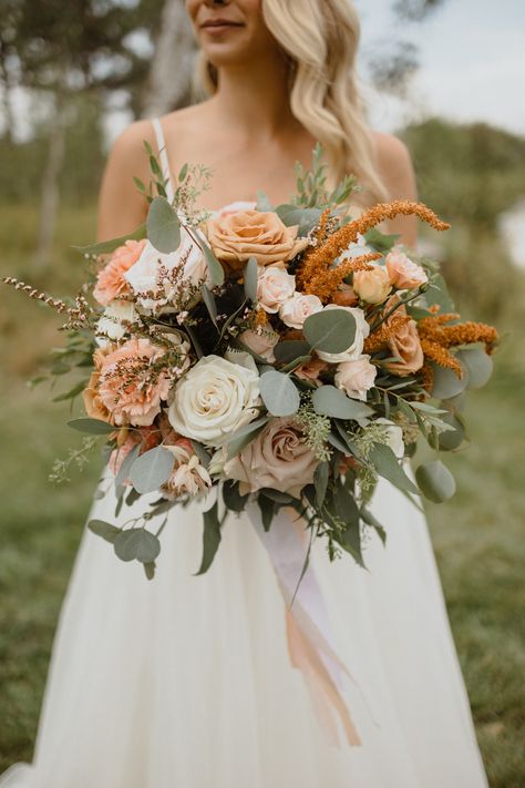 Rustic wedding in Montana Rustic Bridal Bouquet, Montana Summer, Rusting Wedding, Western Rustic, Montana Wedding, Wedding Flowers Summer, Summer Bouquet, Brooklyn Wedding, Rustic Bridal