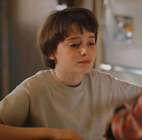 Stranger Things 2, Stranger Things Art, Stranger Things Characters, Will Byers, Stranger Things Netflix, Good Good Father, Bobby Brown, Millie Bobby Brown, Serie Tv