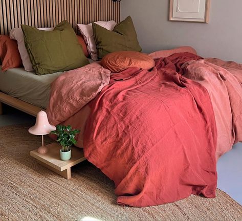 Bed Threads Inspiration, Color Block Bed, Two Toned Bedding, Fun Bedding For Adults, Color Block Bedding, Two Tone Bedding, Bedding Ideas Colorful, Mix Match Bedding, Fun Colorful Bedroom