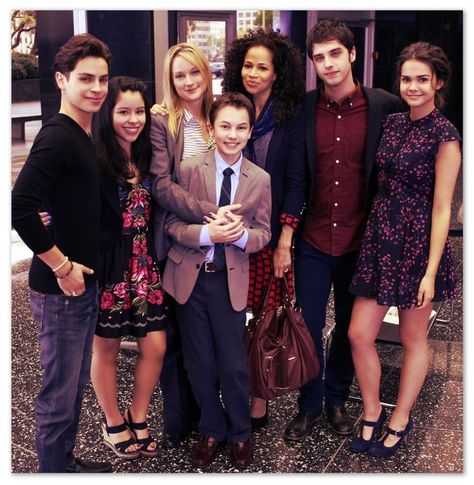 ♥️ The Fosters ♥️ Foster Cast, The Fosters Tv Show, Jake T Austin, Teri Polo, Foster To Adopt, Adoption Day, Foster Family, The Foster, Abc Family